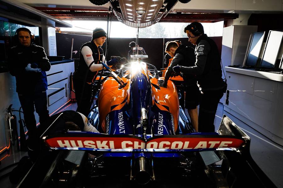 マクラーレンもF1オーストラリアGPでのタバコ会社関連ロゴ使用を断念