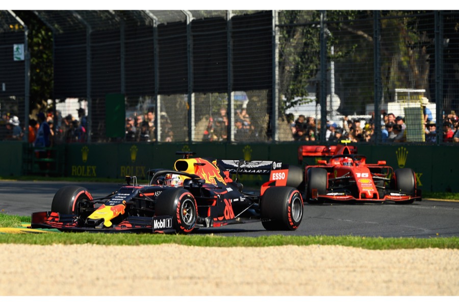 【F1レース速報】レッドブル・ホンダ、フェラーリを華麗にオーバーテイク！見えた表彰台！