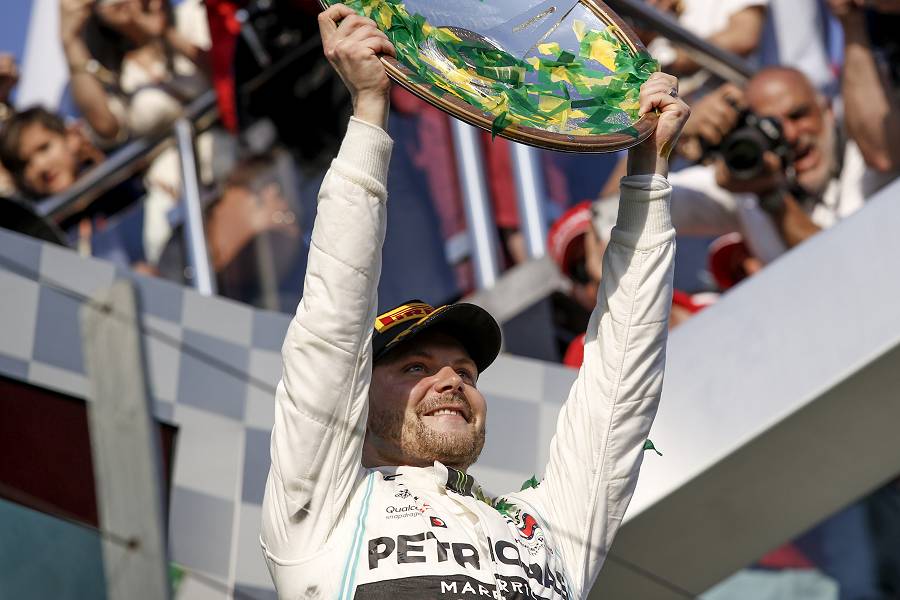 髭のボッタスが意地を見せた！優勝と最速ラップで26ポイント獲得