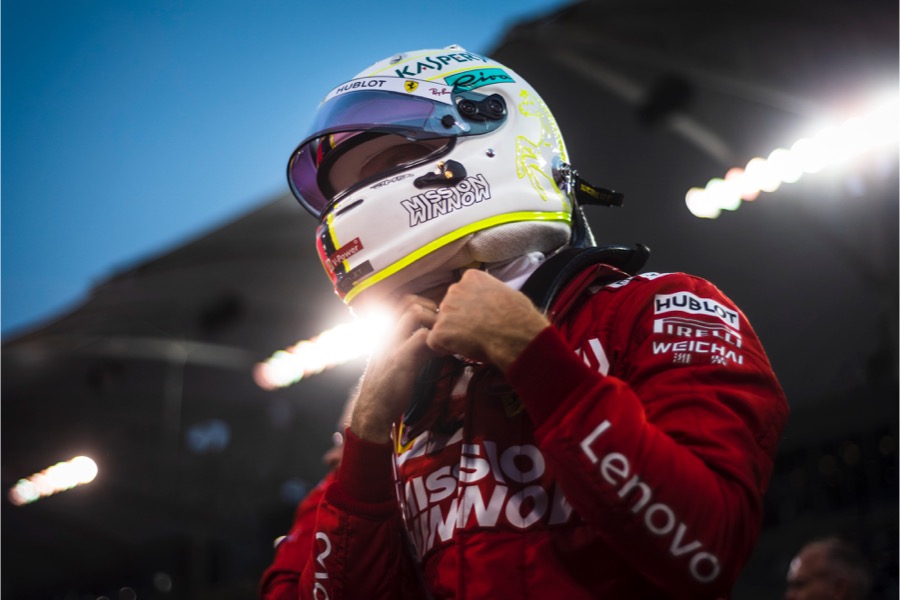 【F1動画】ベッテル、無線で「僕のミスだ」と認め、何度もフェラーリに謝罪