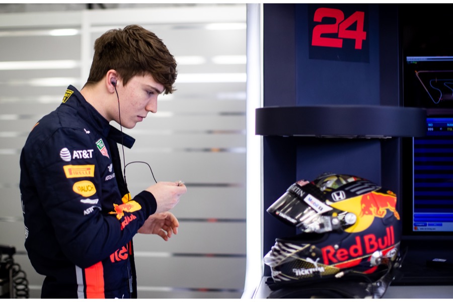 【F1テスト3：2日目】レッドブル・ホンダの新人ティクタム「F1マシンを操作する手順は大変だったけど慣れたよ」