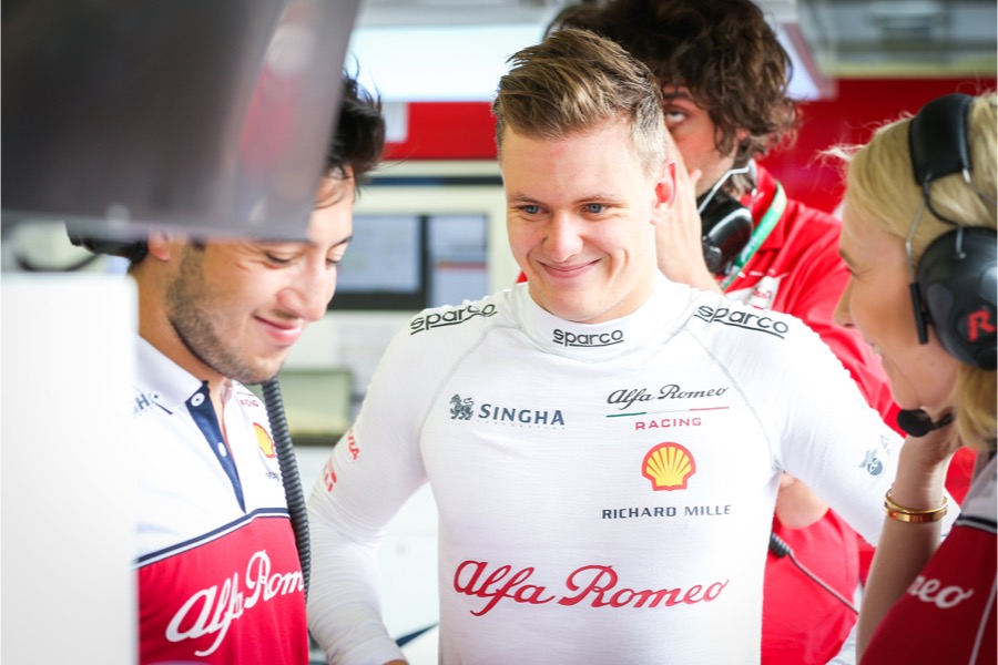 ミック・シューマッハ「着実に進歩した」初日はフェラーリ、2日目はアルファロメオでテスト