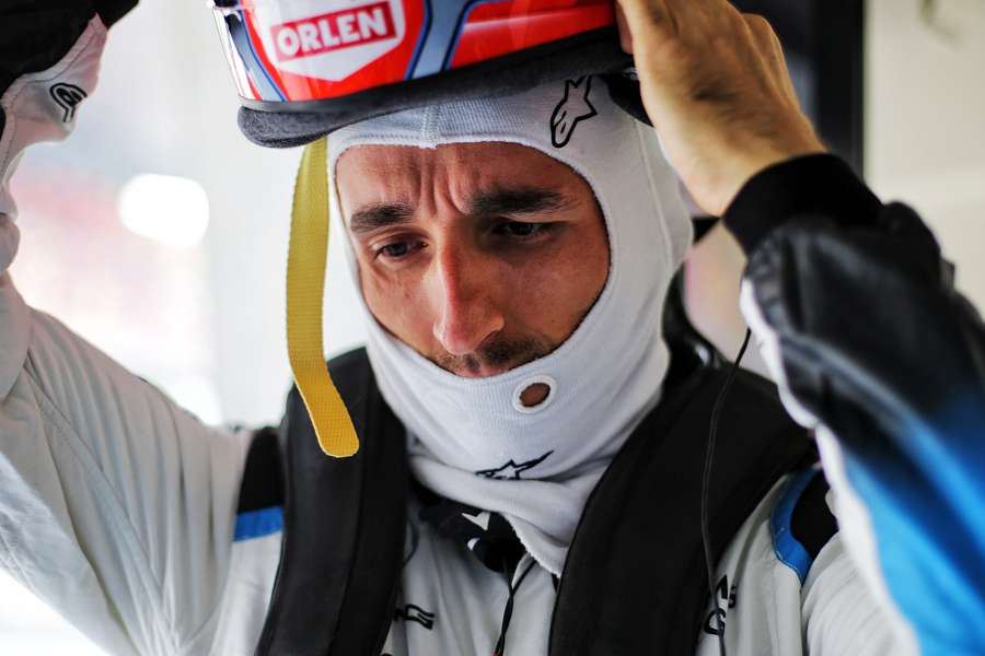 ロバート・クビサ「チームメートとさえ同じことができない理由が分からない」