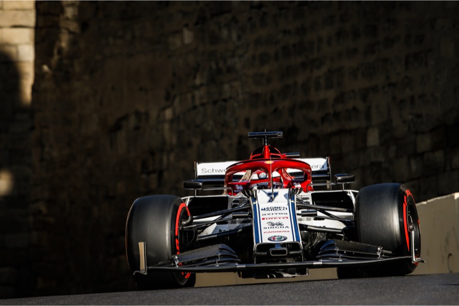 【ペナルティ】キミ・ライコネン、ウィング規定違反によりピットレーンスタート　アルファロメオは2台ともグリッド後方へ