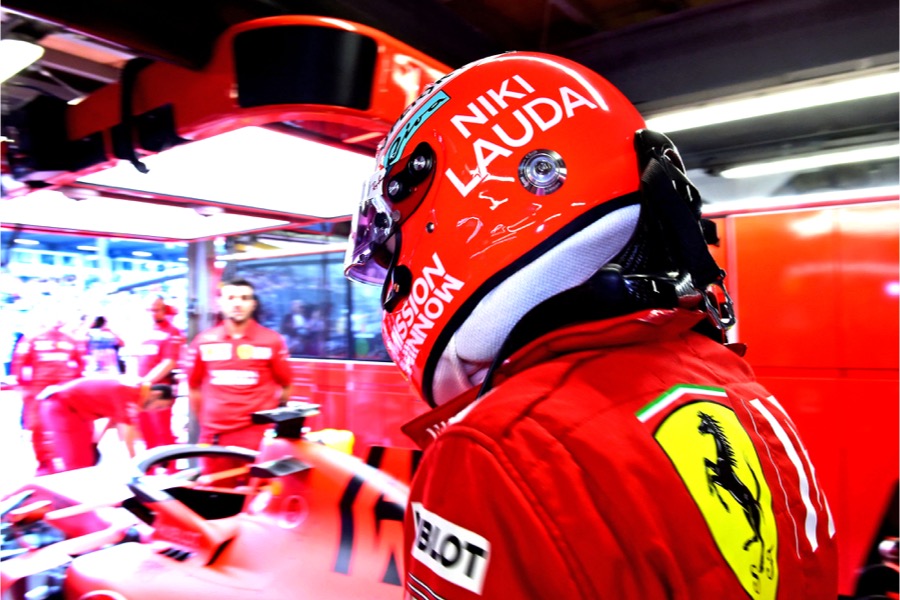 【フェラーリ】フロントタイヤに苦しむベッテル「チームに裏切られた？僕は今朝裏切ったけどね･･･」