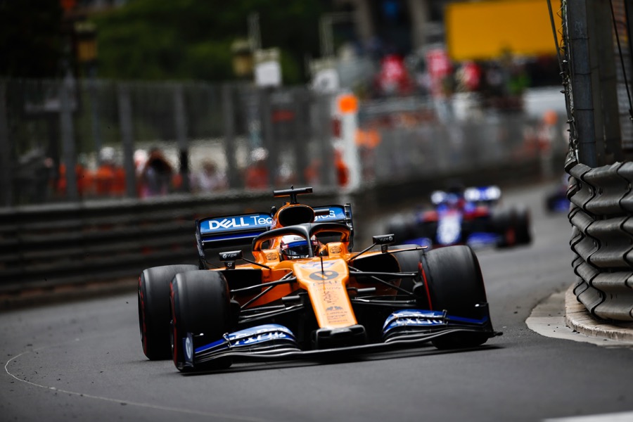 【動画：マクラーレン】サインツ「やったよ！トロロッソ・ホンダ2台をパスして3戦連続のポイント獲得」