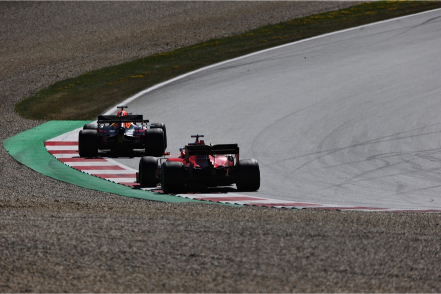 【F1レース速報】白熱！ホンダ優勝！フェラーリ対レッドブルの大バトルに観客大興奮／F1オーストリアGP