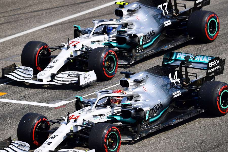 「ボッタスとオコンの面倒は見る」とメルセデスのボス
