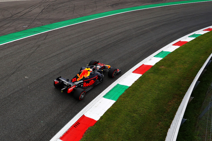 【ホンダF1】フェルスタッペンはロングランにフォーカスしてフェラーリの0.4秒以内／F1イタリアGP初日