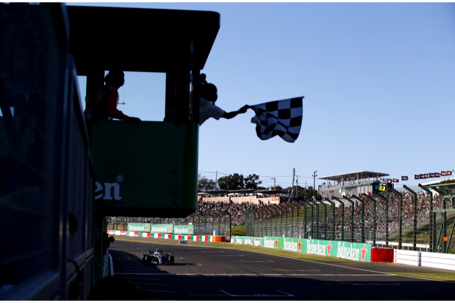 【F1日本GP】FIA、1周少ない周回数は原因不明の「システムエラー」　最終周にクラッシュしたペレスは9位