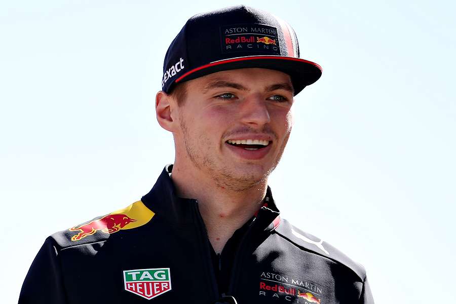 フェルスタッペンがメルセデスとのうわさにコメント「僕はレッドブルで勝ちたい」