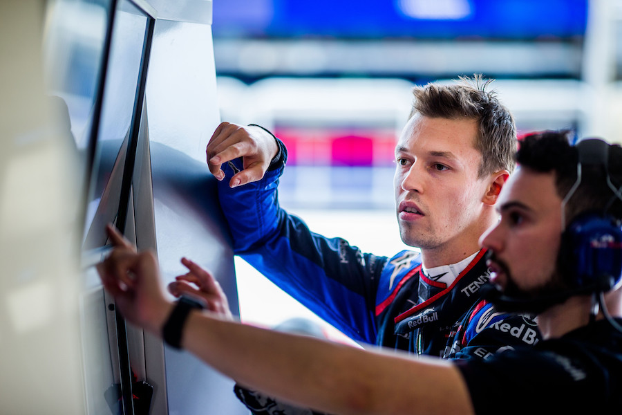 【トロロッソ・ホンダ】クビアト「電源が落ちるまでは順調だったんだ」／F1ブラジルGP初日