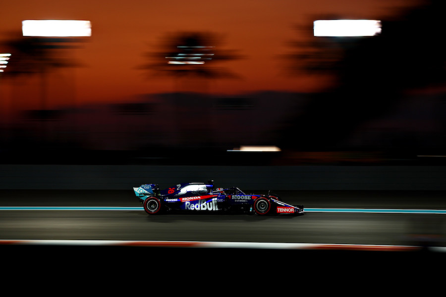 【FP2ハイライト動画】ホンダ全4台がトップ10！／F1最終戦アブダビGPフリー走行2回目