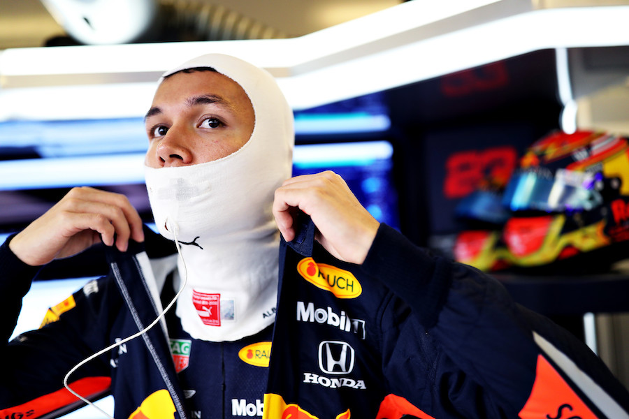 【レッドブル・ホンダ】アルボン「メルセデスはアブダビで速いから、明日は手強い相手になる」