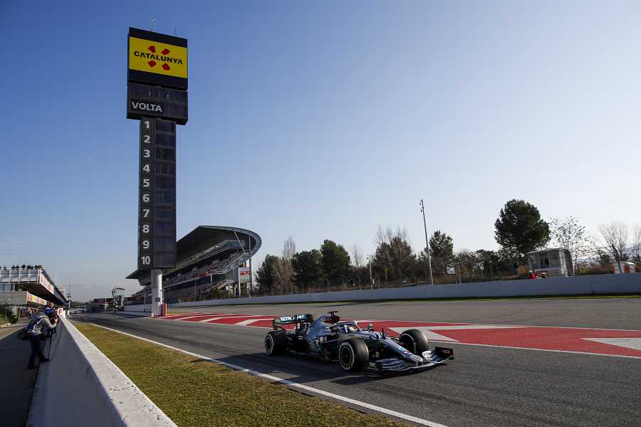 プレシーズンテスト初日に「想像を絶する」速さを見せた2020年のF1マシン