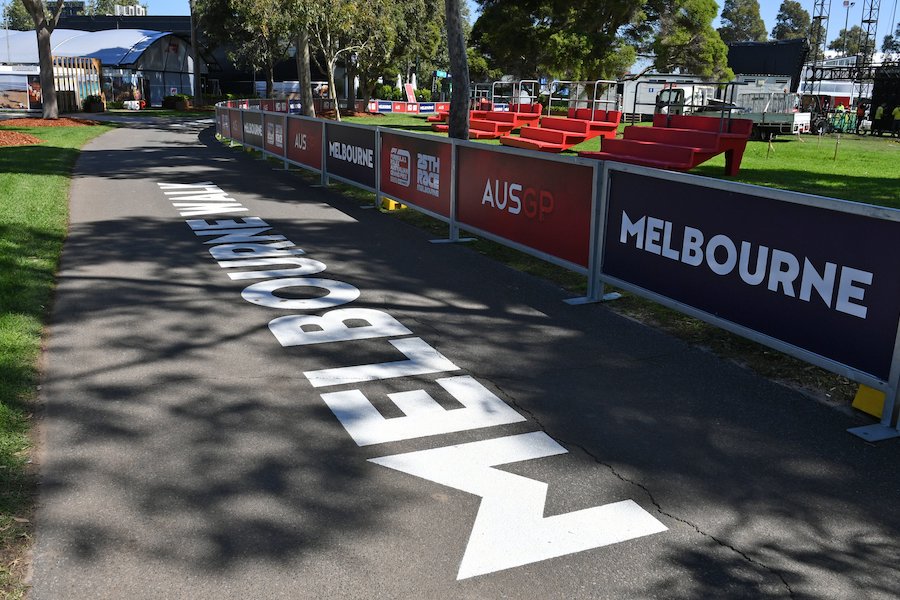 【F1：1/4】「フェラーリの態度が急速に変化」楽観的で開催したかった：数々の危機を経験したロス・ブラウンが真相を語る
