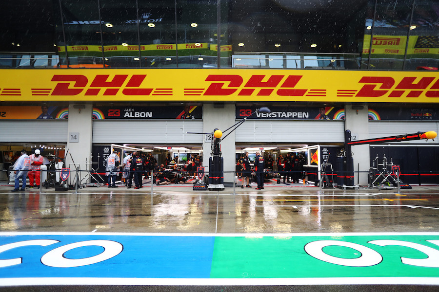 【予選Q1速報】46分遅れのスタート！ピンク・メルセデスがまさかのQ1落ち！／F1第2戦シュタイアーマルクGP