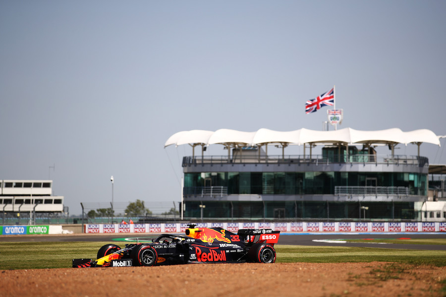 【FP1レポート】レッドブル・ホンダがトップタイム！ペレス陽性でヒュルケンベルグ復帰／F1イギリスGP
