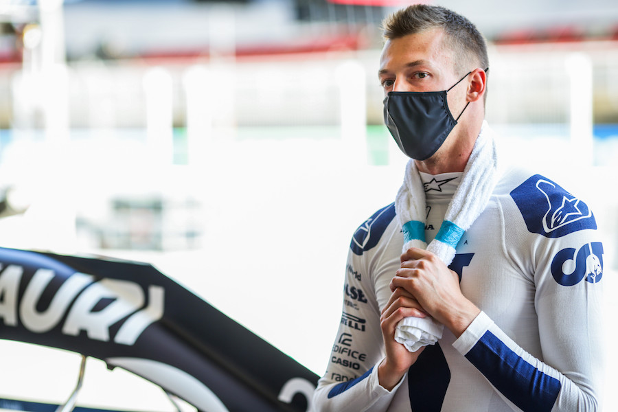 【アルファタウリ・ホンダ】クビアト「あとコンマ数秒を見つけて予選トップ10を確保したい」／F1スペインGP初日