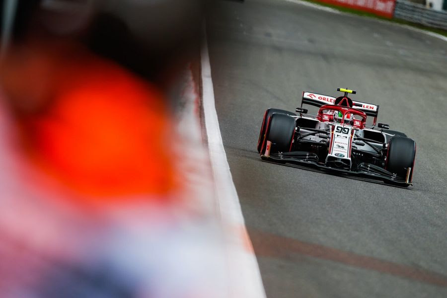 【決勝レース速報】ジョビナッツィのクラッシュにラッセルが巻き込まれる／F1ベルギーGP決勝レース