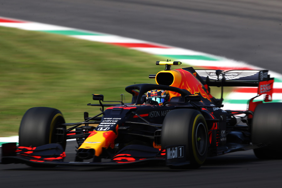 【レッドブル・ホンダ】アルボン「楽しいサーキットだね。パフォーマンスはモンツァより良いよ」／F1トスカーナGP