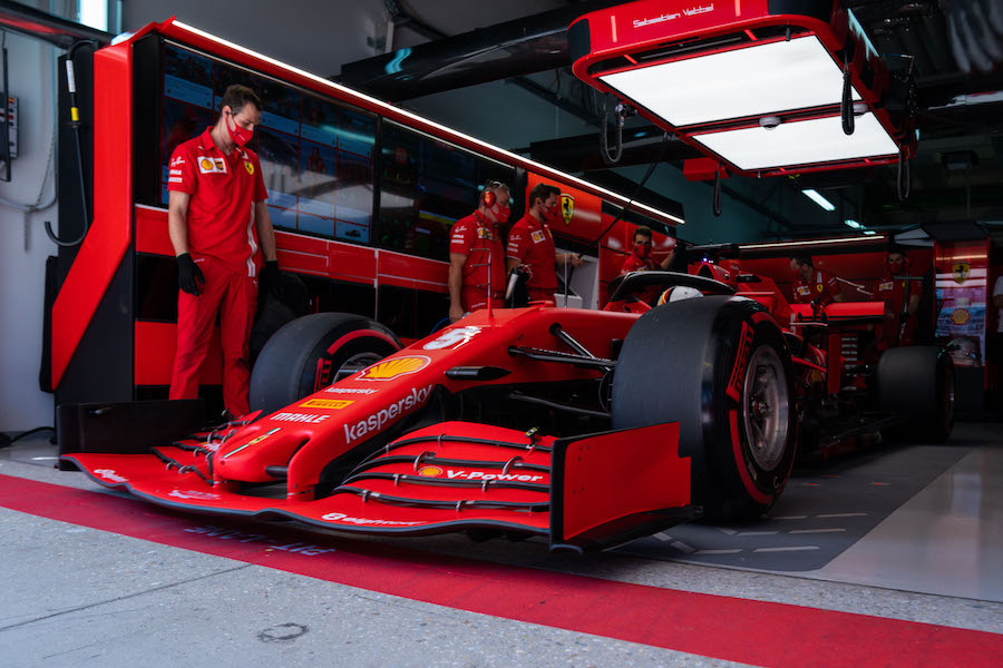 【予選Q2】ベッテルがクラッシュで赤旗で大混乱！ハミルトンはセッション終了1秒前にアタック！／F1ロシアGP