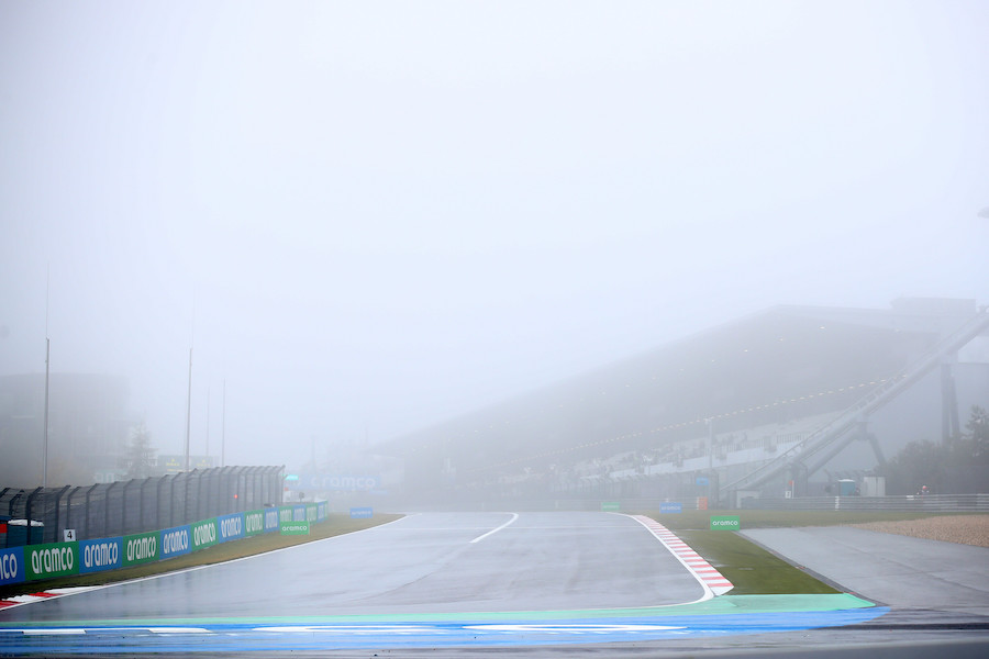 【ハイライト動画：FP2】フリー走行2回目も中止。視界不良で医療用ヘリコプター飛べず