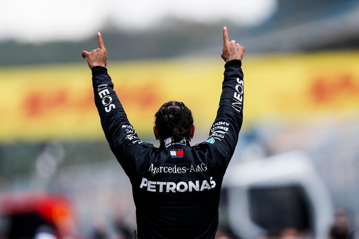 【決勝レースレポート】ハミルトン、7冠に感極まる。最終ラップに表彰台争いでドラマ／F1第14戦トルコGP