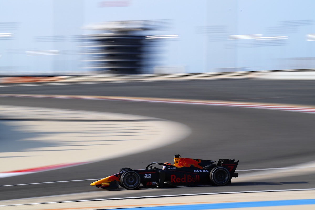 【F2】F1昇格を狙う角田裕毅、フリー走行でトップタイム！ランキング4位以内を狙う