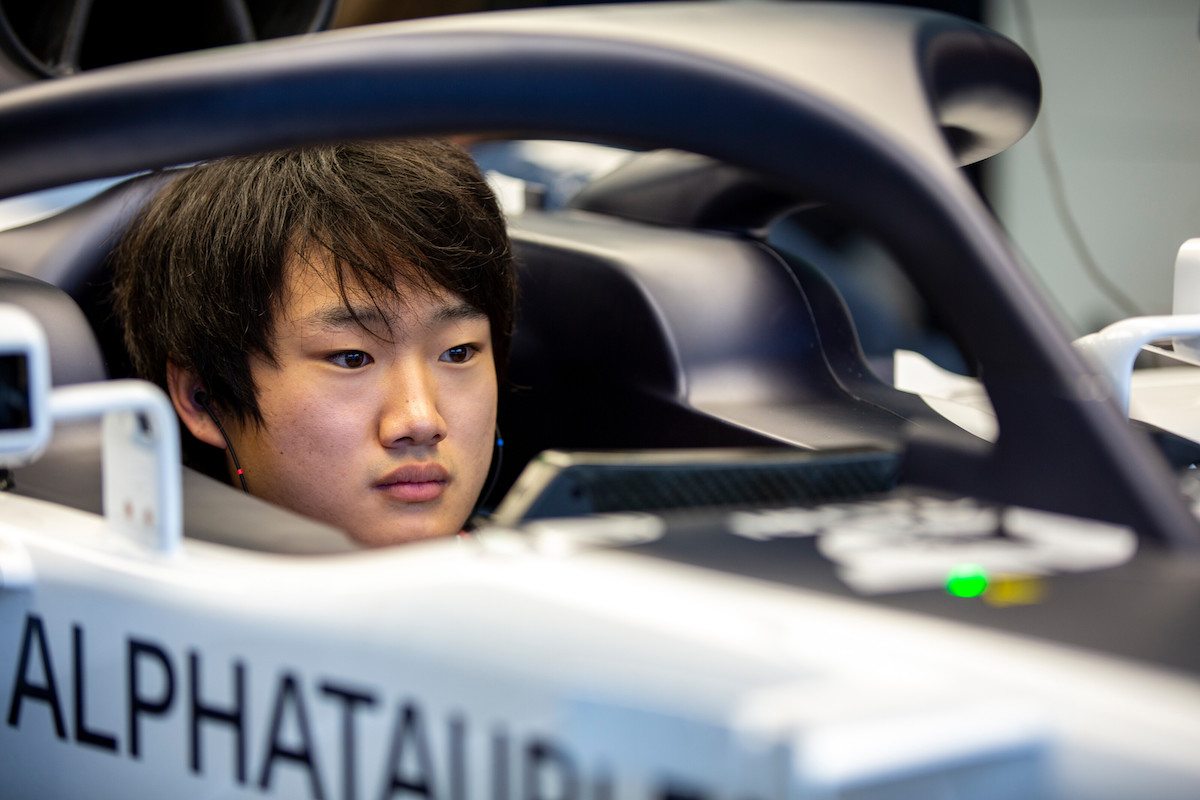 【速報】角田裕毅がF1ヤングドライバーテストに参加！