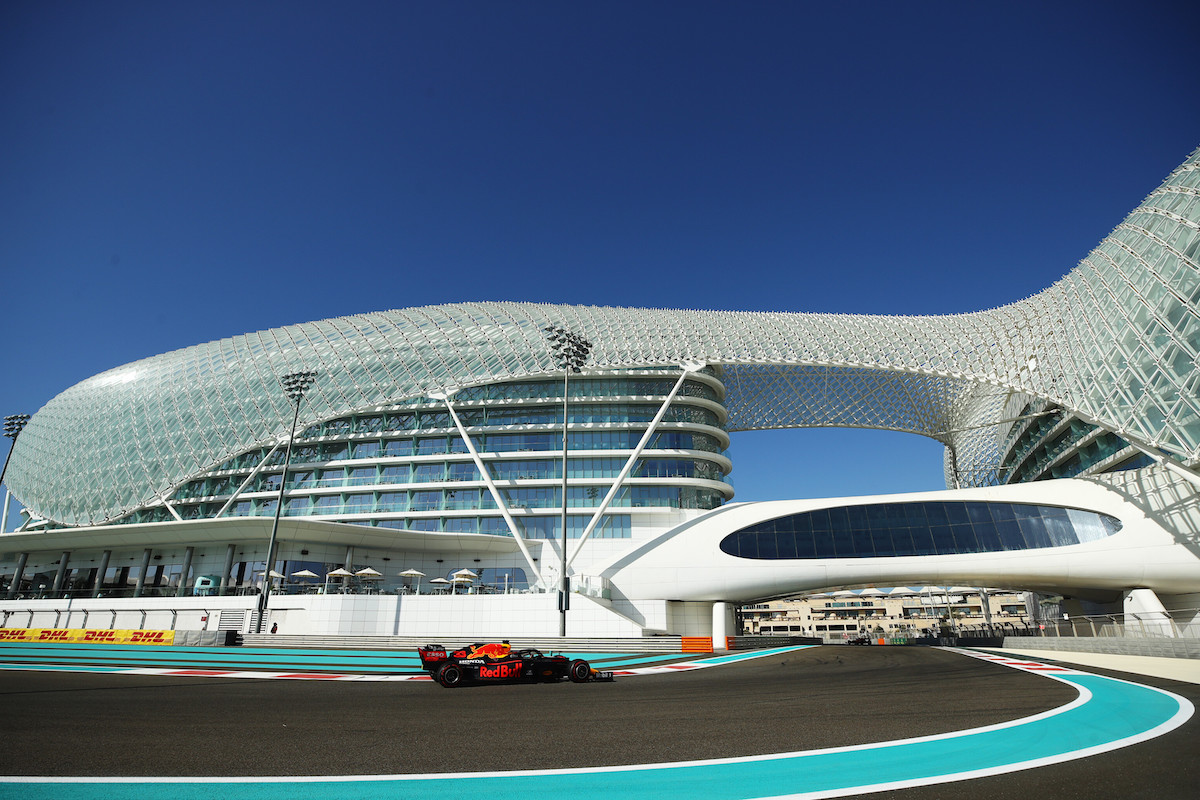 【FP1レポート】レッドブル・ホンダのフェルスタッペンがトップタイム！M.シューマッハがF1公式セッションデビュー／F1アブダビGP