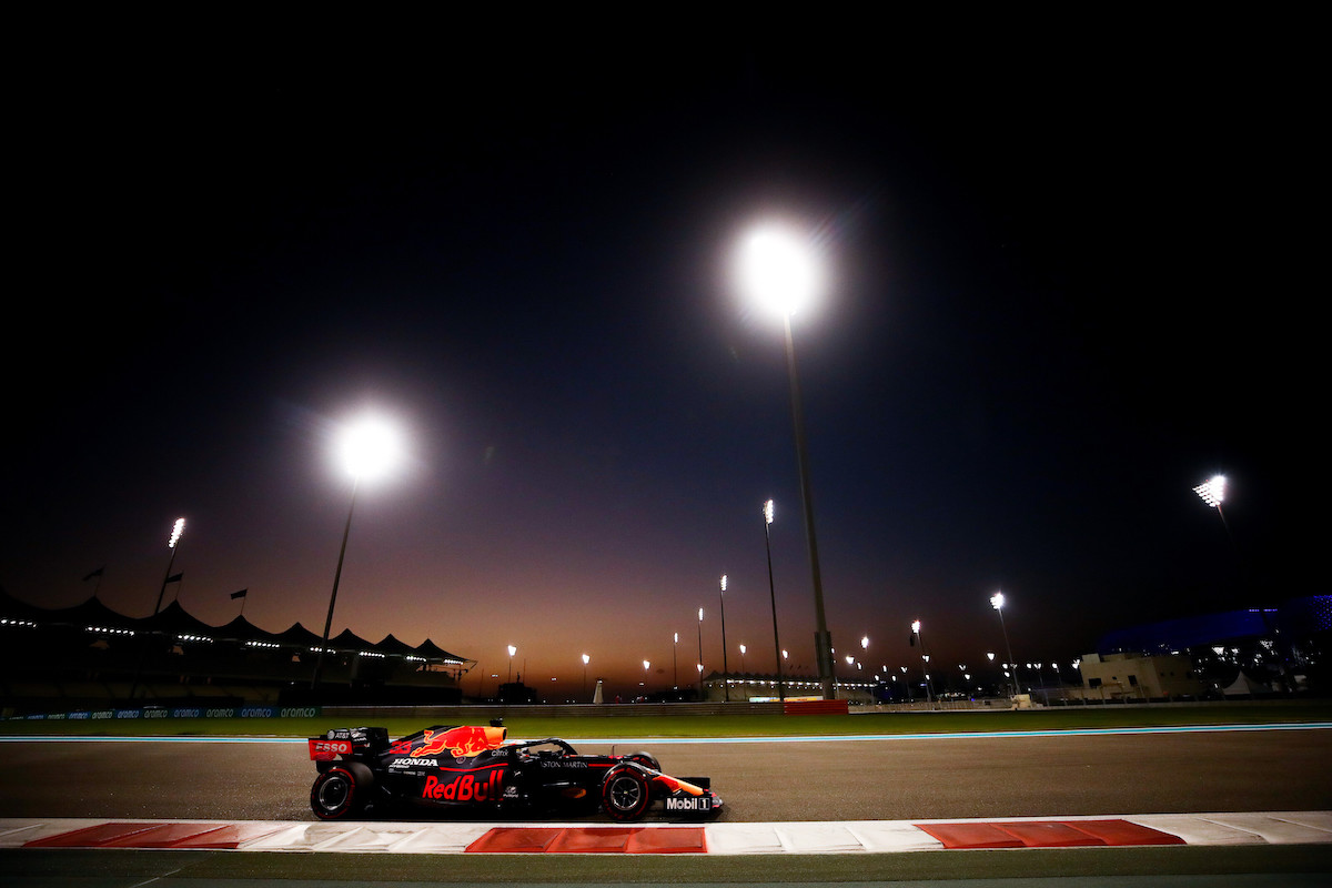 【ハイライト動画：FP2】フェルスタッペンとアルボンが3・4番手、首位はボッタス／F1アブダビGP