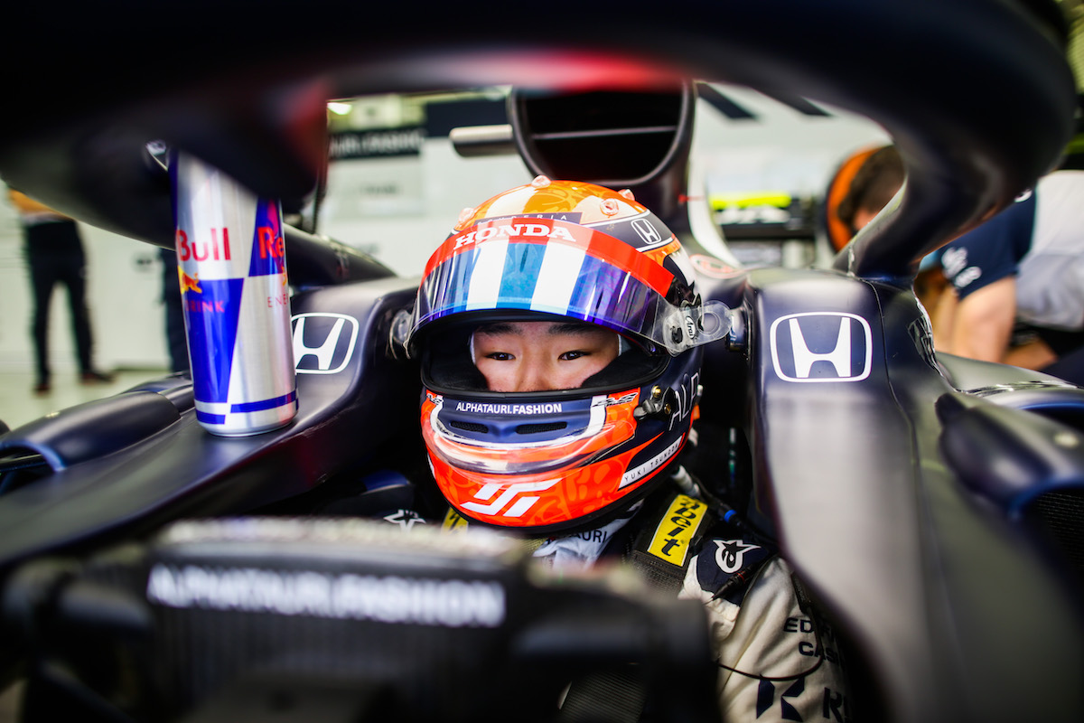 【F1テスト2日目午前：タイム表】ホンダF1勢は角田裕毅5番手、ペレス3番手　トップは2日連続でマクラーレンのリカルド