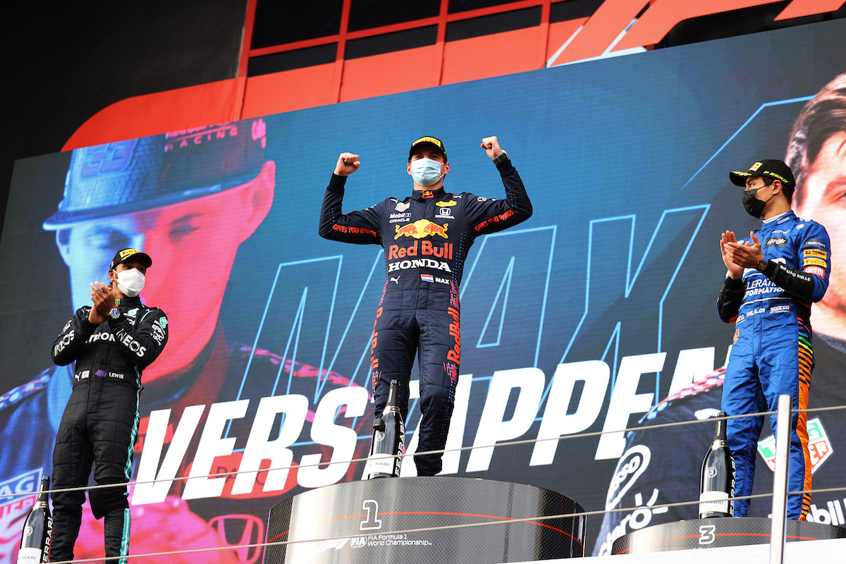 【動画】大波乱のレース展開！ハミルトンも角田もコースアウトする中、フェルスタッペンが優勝！／F1エミリア・ロマーニャGP