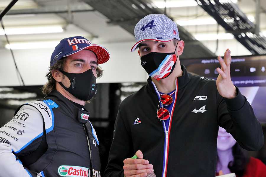 エステバン・オコン「アロンソと平等に扱うようアルピーヌに念を押しておいた」