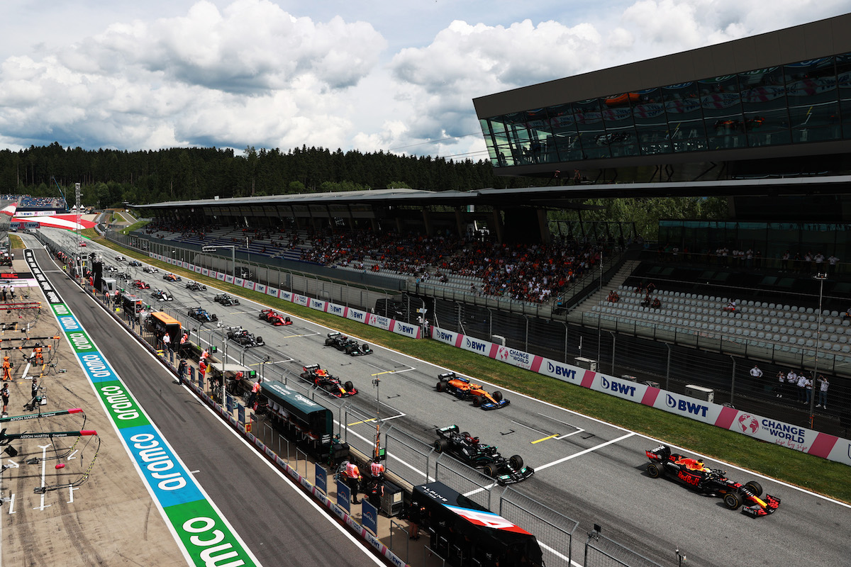 【決勝レース順位】レッドブル・ホンダ4連勝！ホンダF1は30年ぶり！角田は10位／F1シュタイアーマルクGP