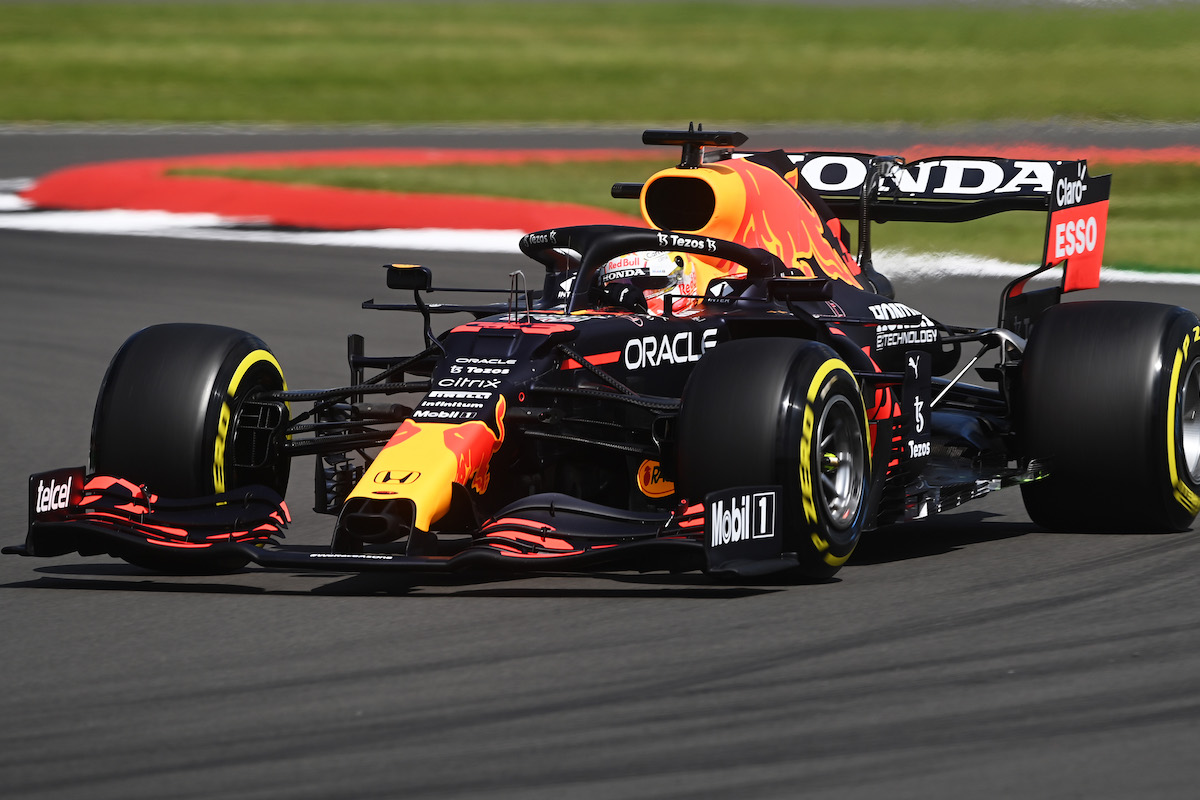 【スプリント予選】フェルスタッペンがトップチェッカーでポールポジション獲得！／F1イギリスGP