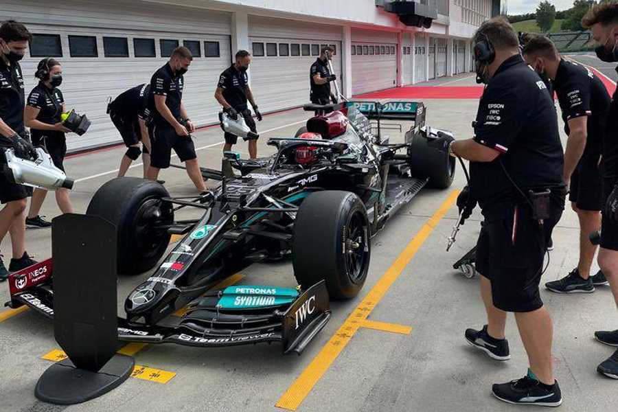 メルセデスが来季ラッセルを起用する「明確なサイン」を示したとラルフ・シューマッハ