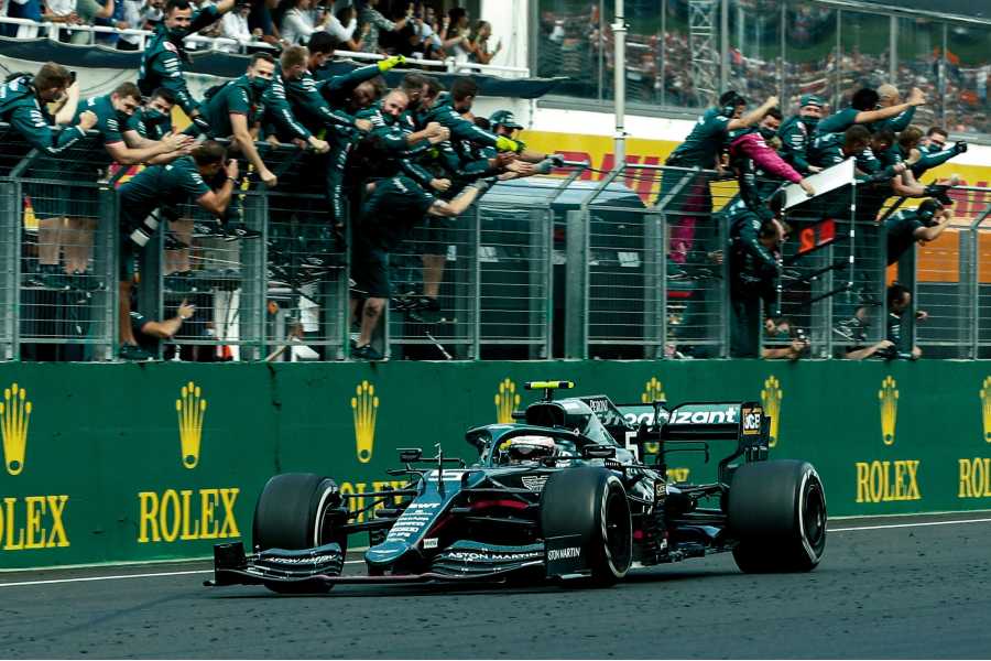 ベッテルのハンガリーGP失格が確定！F1はペナルティの妥当性を再考すべきだとレッドブル首脳