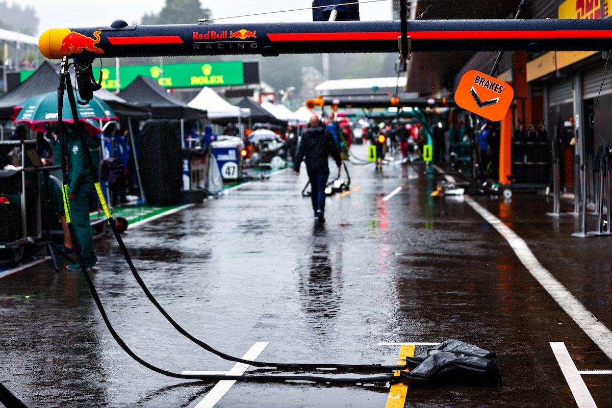 【決勝レース】1時17分にレース再開！／F1ベルギーGP