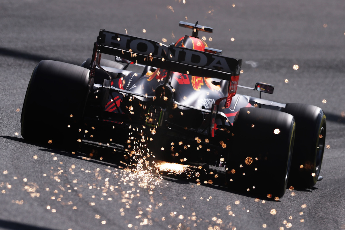 【F1オランダGP FP3動画】フェルスタッペンが圧倒的な速さ！ライコネン欠場で代役はロバート・クビサ