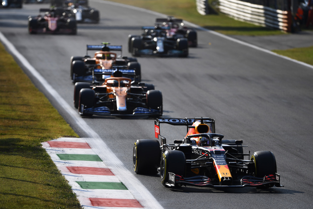 【F1イタリアGPスプリント予選順位】フェルスタッペンは貴重な2p獲得、ポールからスタート！ハミルトンは痛恨のミス