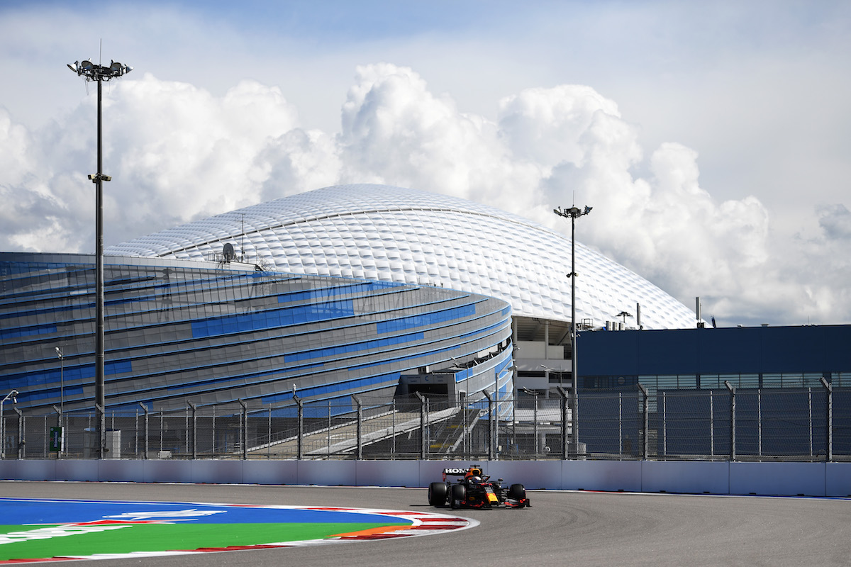 【F1ロシアGP FP1】フェルスタッペンは3番手！角田裕毅は16番手