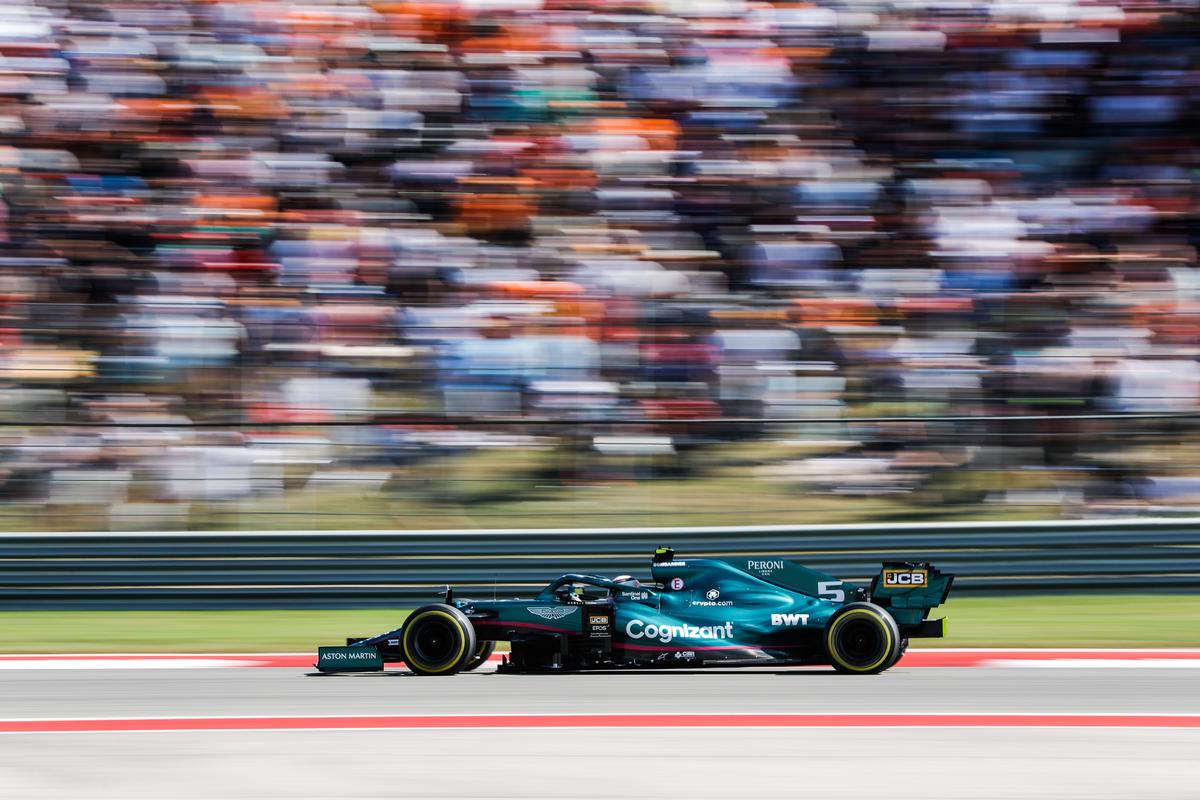 アストンマーティンのベッテル「あと少しで角田に追いついた」18番手から10位入賞／F1アメリカGP