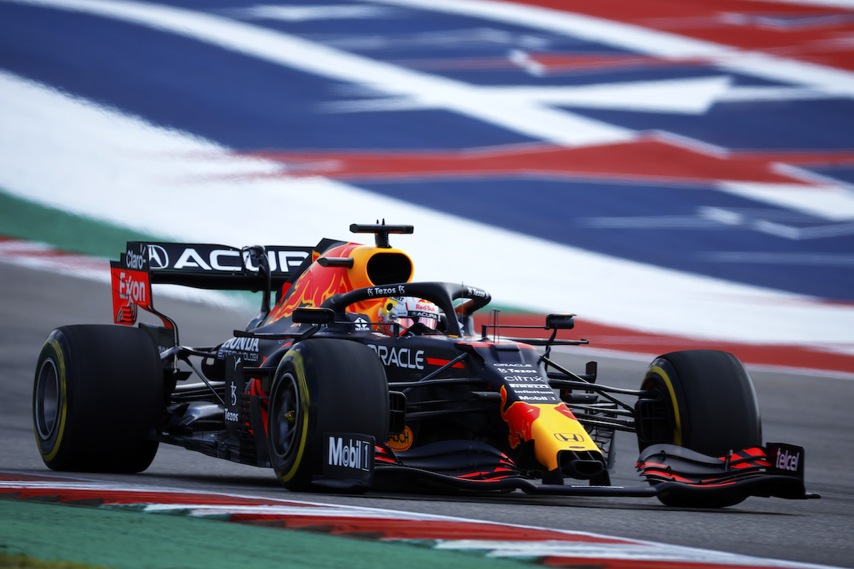 【F1アメリカGP：順位結果】王者争いの2名が緊迫した戦い！フェルスタッペン、ハミルトンを振り切って優勝！角田裕毅9位！