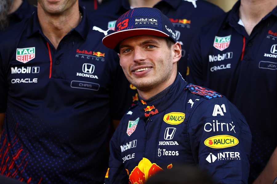 フェルナンド・アロンソ「2021年のF1チャンピオンになるべきなのはフェルスタッペン」