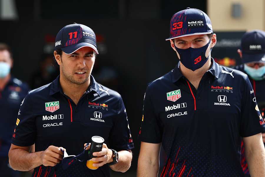 新F1チャンピオンのフェルスタッペン「ペレスはナンバー2ドライバーではない」