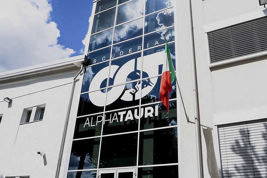 【アルファタウリ】2022年型F1マシン『AT03』がFIAのクラッシュテストに合格