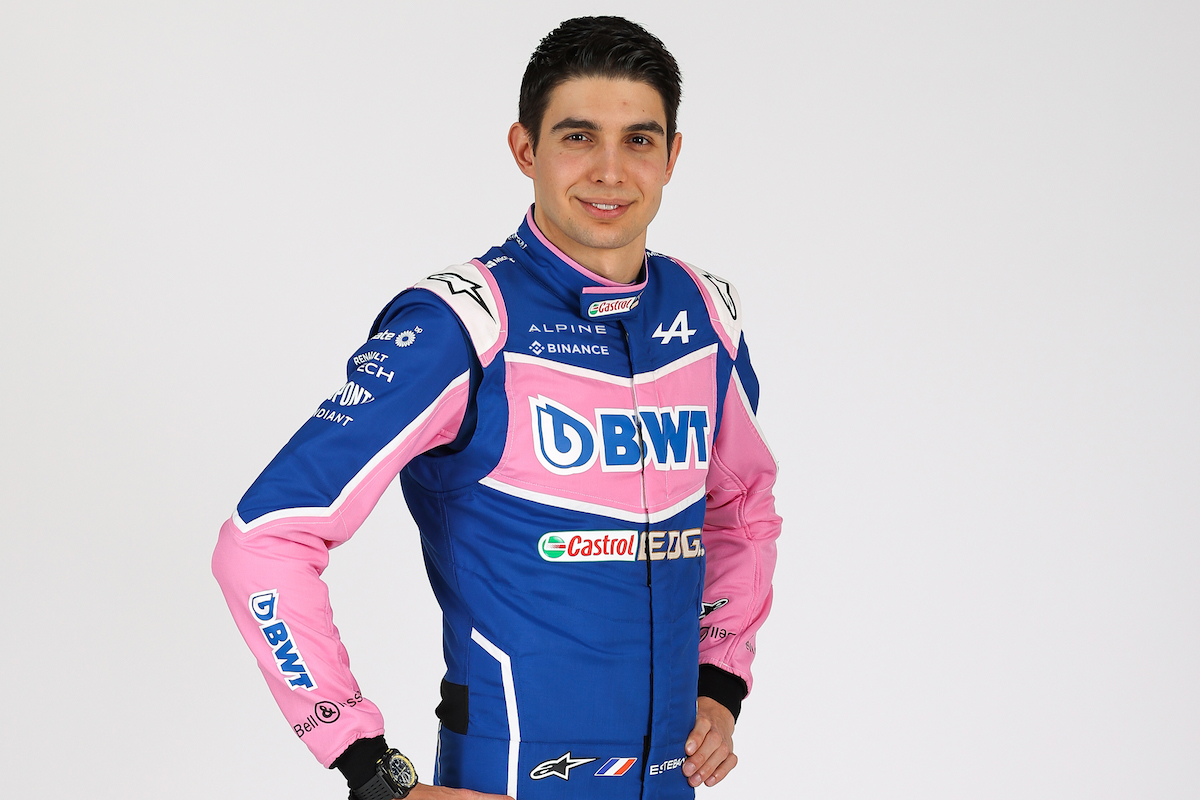 【F1新車発表会】アルピーヌF1で優勝を経験したオコン「新車をドライブするのは特別だ」