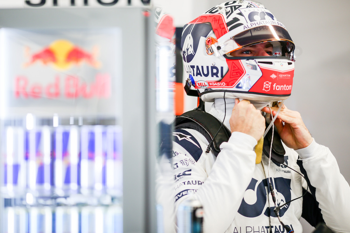 アルファタウリのガスリー、最終日にクラッシュ「どんな挙動を示すのか非常に興味深いテストになった」